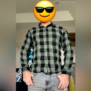 Longsleeve Green/black Flannel from Mexico: Hummo (Grande) Wears like US medium